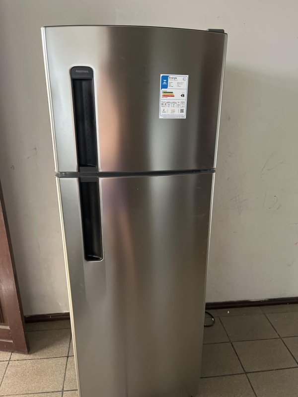 Geladeira Electrolux Frost Free 320L Duplex Inox Look (TF38S) 127V