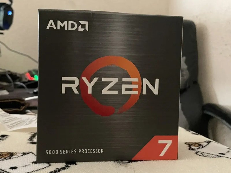 Processador AMD Ryzen 7 5700X 100-100000926WOF de 8 núcleos e 4.6GHz
