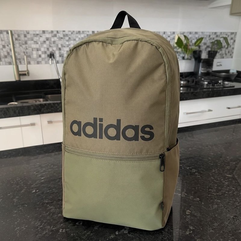 Mochila Classic Daily adidas Verde Liso