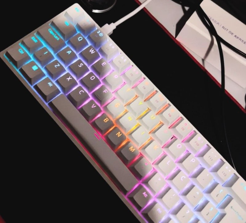 Teclado Mecanico Akko 3068S Branco Switch