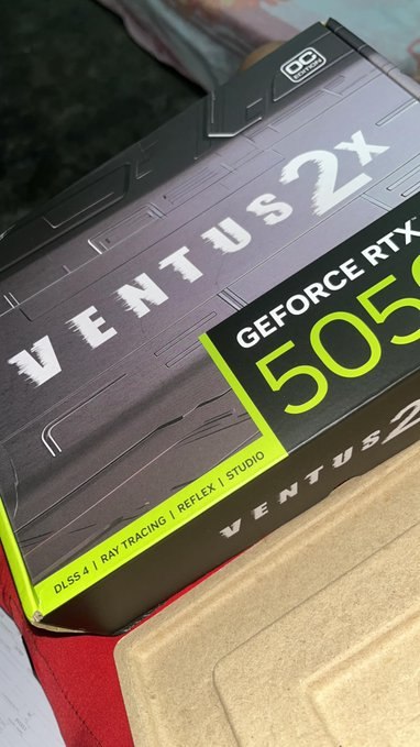 Placa de Vídeo MSI GeForce RTX 5050 Ventus 2X OC 8GB