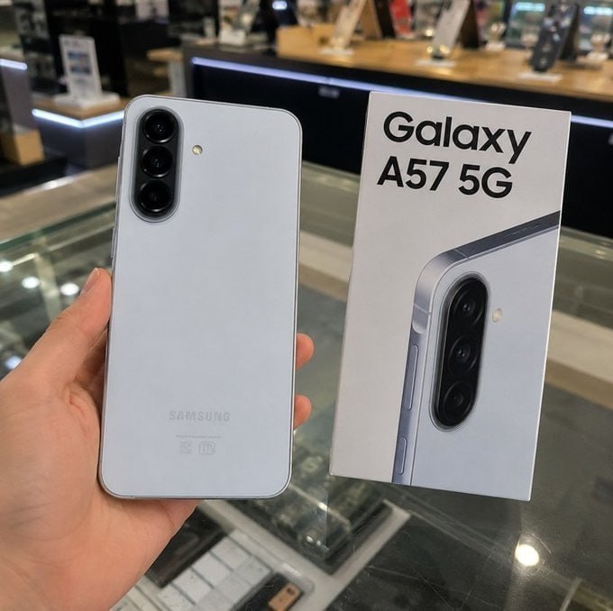 Celular Samsung Galaxy A57 5G 128GB, 8GB RAM, Câmera 50MP, IP68, Super AMOLED 6.7"