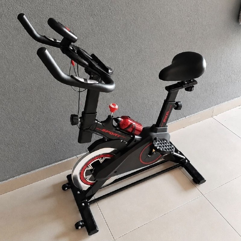 Liftness Bicicleta Ergométrica Spinning Liftness X11 Cor Preto/vermelho Liftness + Frete Grátis
