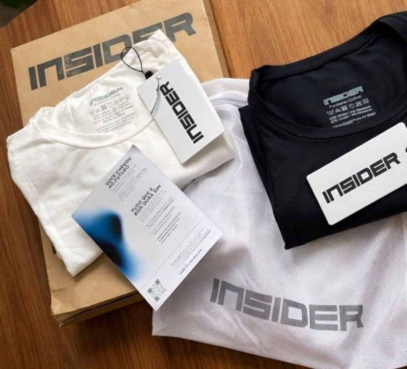 Camiseta Básica Tech Daily Insider