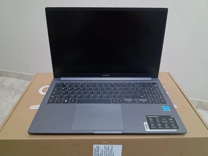 Notebook Samsung Galaxy Book4 Intel® U300