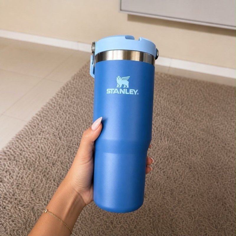 Garrafa Térmica Stanley Flip Straw Hidratação 887ml