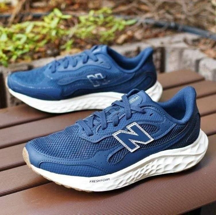Tênis New Balance Fresh Foam Arishiv4