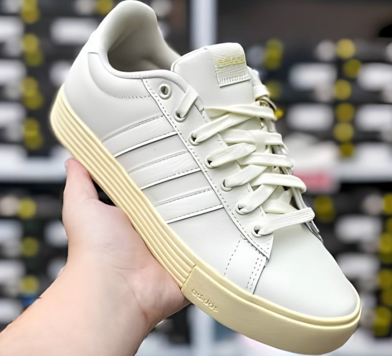 Tênis Daily 4.0 adidas Branco / Off White / Off White / Warm Vanilla 40 Br