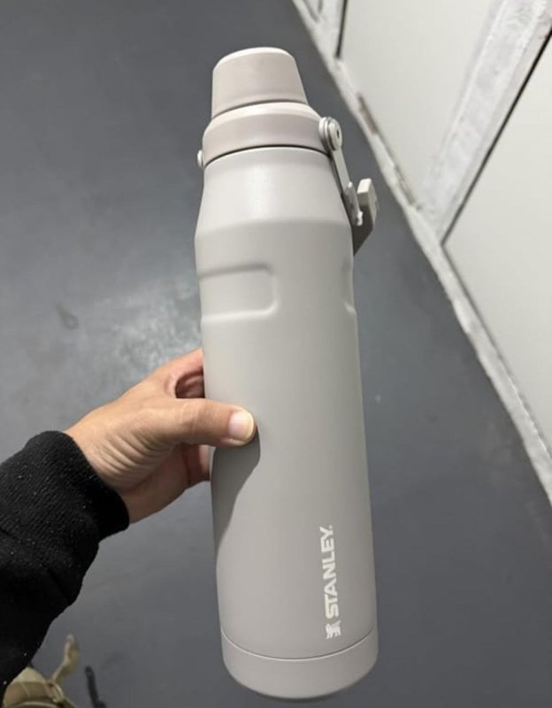 Stanley - Garrafa de Água Aerolight com Tampa Fast Flow, 1,1L