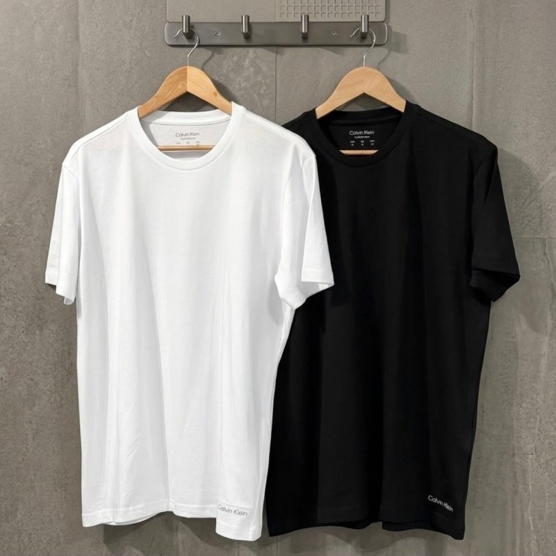 Kit Com 2 Camisetas Masculina Crew-neck Calvin Klein