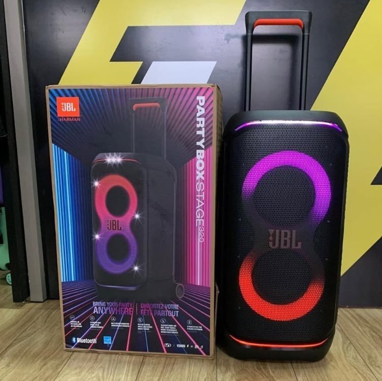 JBL, Caixa de Som, PartyBox Stage 320, Bluetooth, Portátil, Show de Luzes, À Prova de Respingos - 240W RMS - Preta