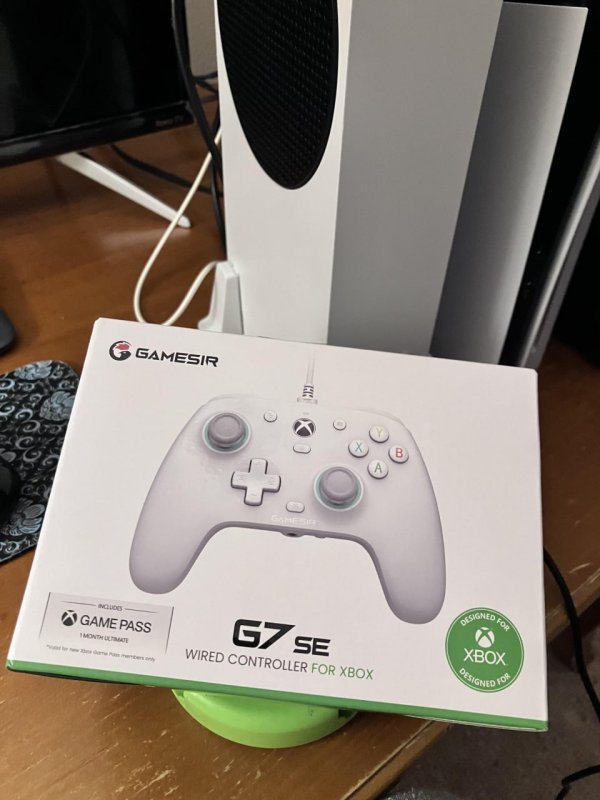 Gamesir G7 SE Gamepad com fio para PC, Xbox Série X, Série S, Xbox One