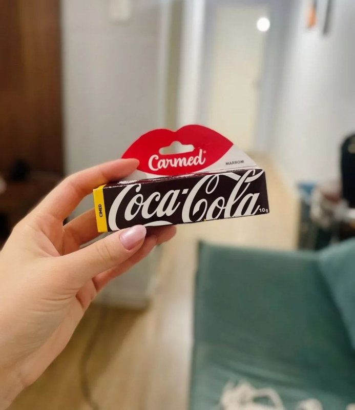Hidratante Labial Carmed Coca-Cola Marrom 10g