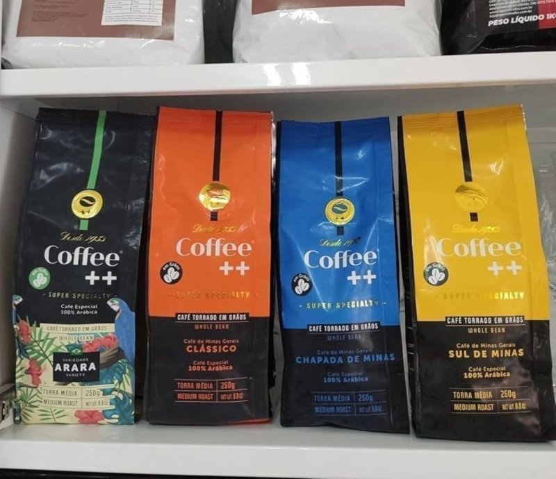 Kit 4 Cafés Especiais em Grãos Coffee++: Arara, Chapada de Minas, Cerrado Mineiro e Clássico