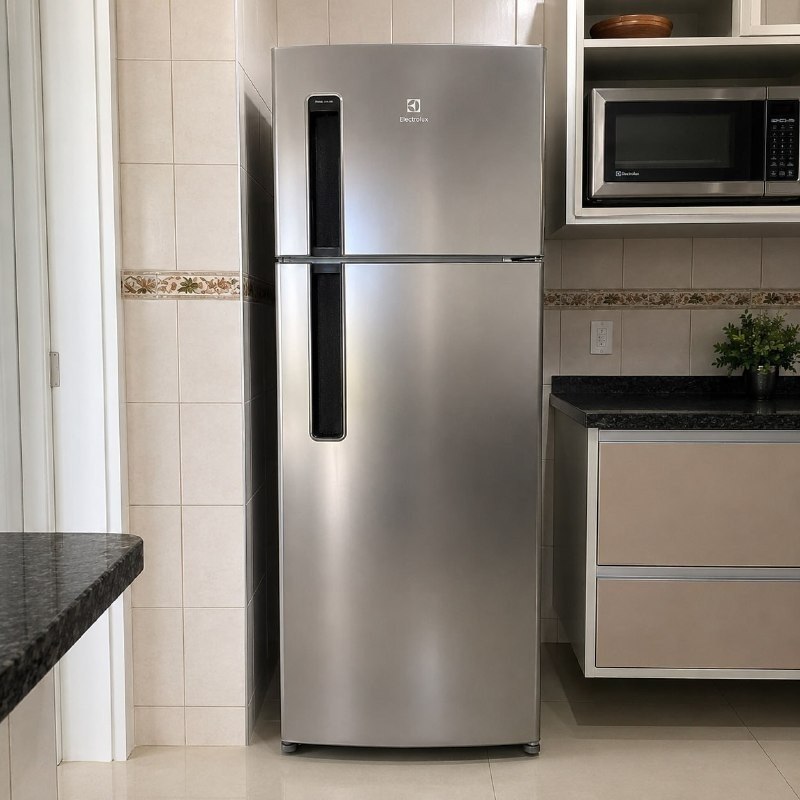 Electrolux Geladeira Electrolux Frost Free 320L Duplex Inox Look (TF38S) 127V