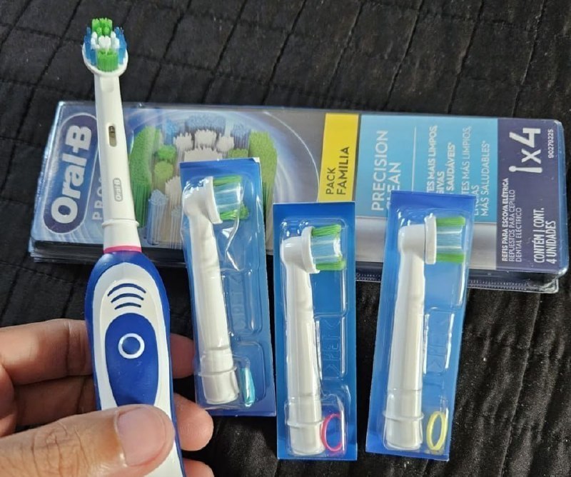 Oral-B Refil para Escova Elétrica Precision Clean, 4 Unidades + Frete Grátis