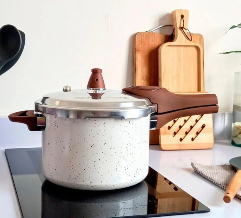 Panela Pressao Brinox 4952/103 Ceramic Pressure Indução 6,8l Vanilla