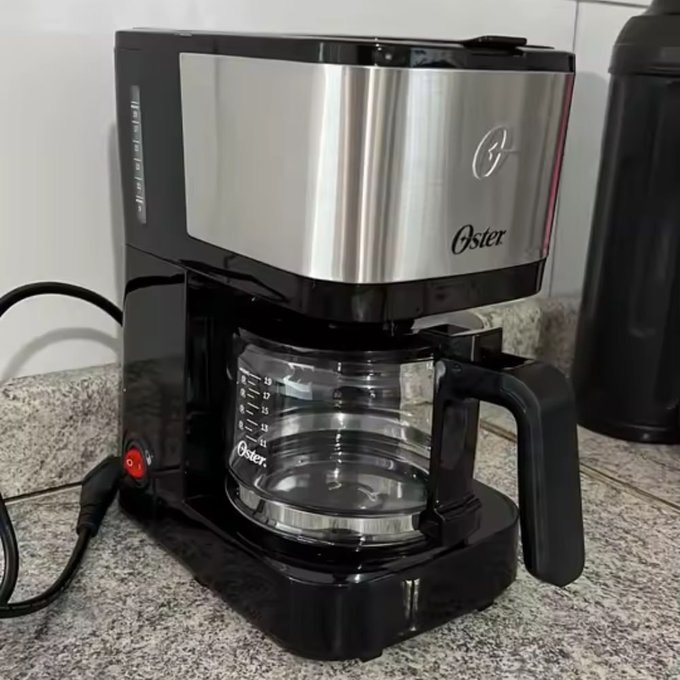 Cafeteira Oster Inox 750ml 127v + Frete Grátis