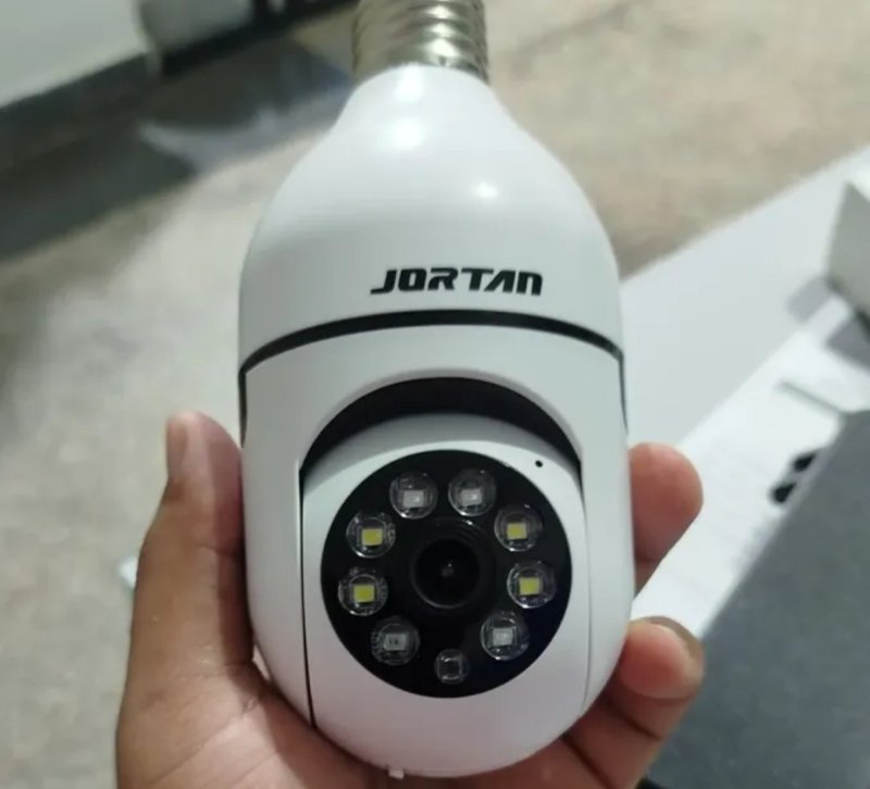 Câmera Lâmpada De Segurança Casenn Ip Wifi Com Visão Noturna