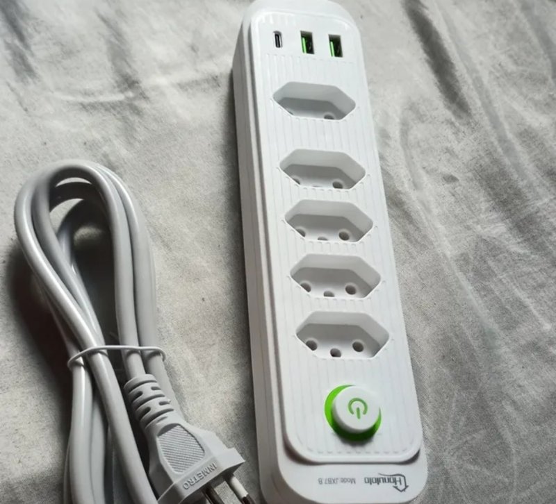 Extensão 5 Tomadas E 2 Usb 1 Pd Led Bivolt Power 110v/220v