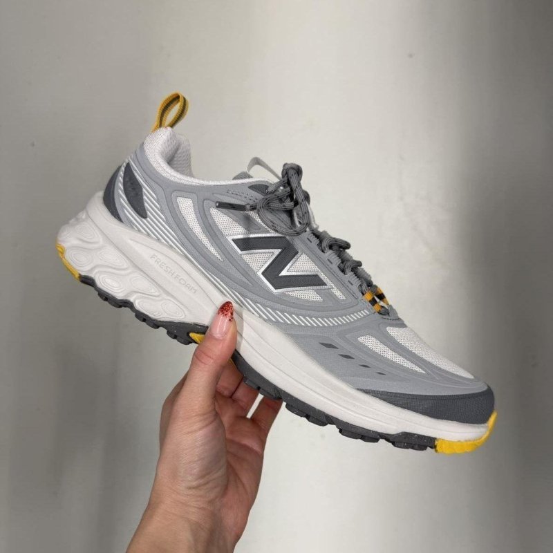 Tênis Masculino New Balance 410 V9 Fresh Foam Original Cinza 39 Br