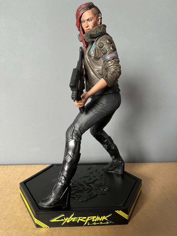 FIGURE CYBERPUNK 2077 - FEMALE V