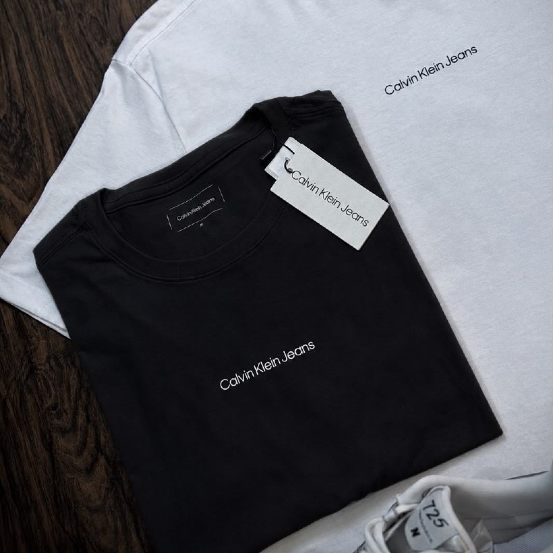 PEITA MINIMALISTA DA CK - Camiseta Calvin Klein Flame + Frete Grátis