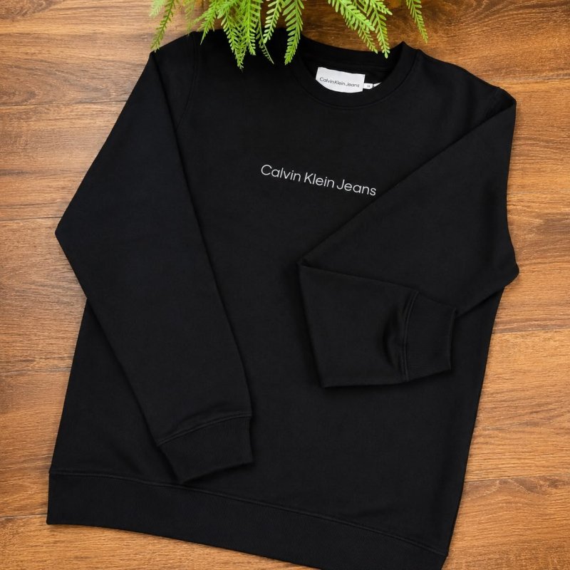 Moletom Calvin Klein Crewneck Light Front Logo Preto