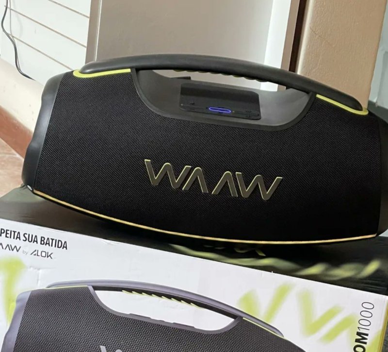 Caixa de Som WAAW Hyperboom 1000 180W IPX7 TWS Bivolt