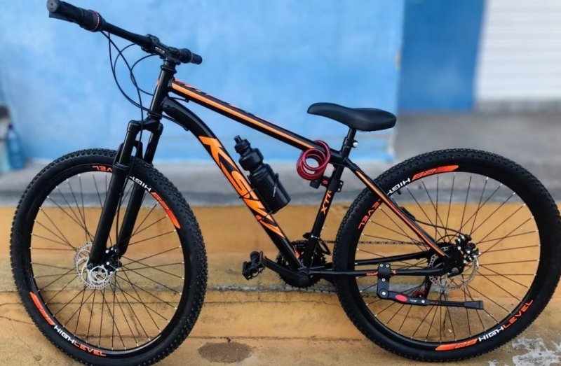 Bicicleta Aro 29 KGT Shift Aço Carbono Freios a Disco 21 Marchas Suspensão Diant