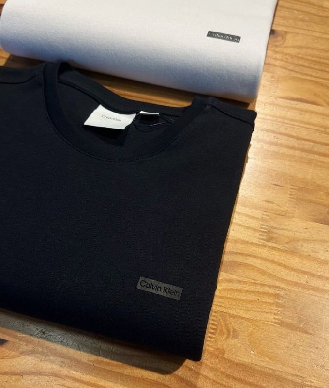 Camiseta Calvin Klein Jeans Light Omega Logo Preta Original