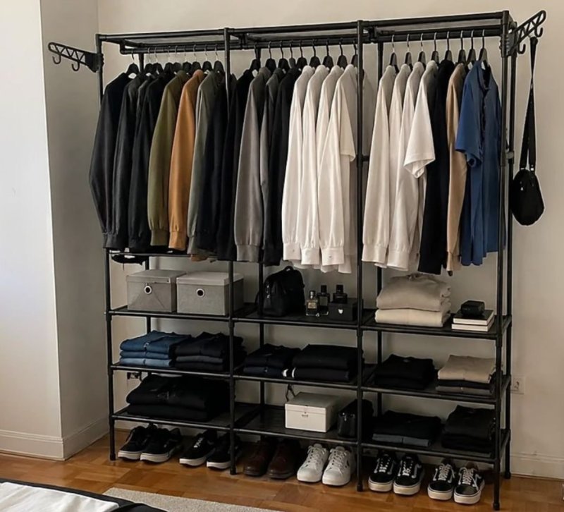 Arara Organizadora 4 Colunas Em Aço Resistente Guarda Roupa Preto