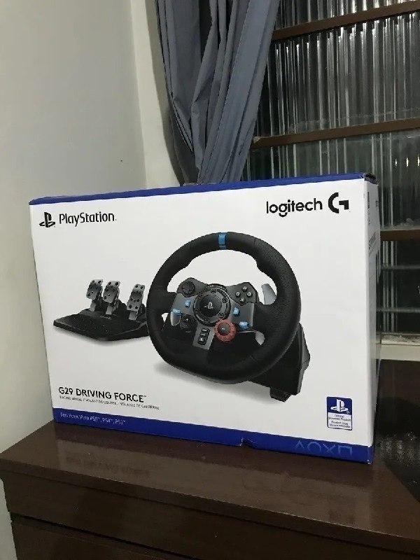 Volante Logitech G29 Driving Force para PS5, PS4, PS3 e PC