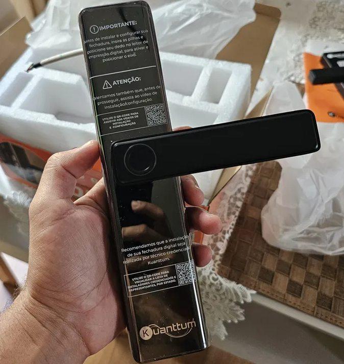 Fechadura Digital Biométrica Kuanttum Delta PRO WiFi Senha App Tuya Preta