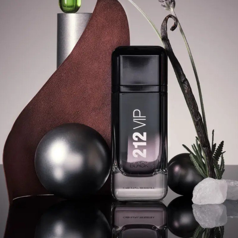 Perfume Carolina Herrera 212 VIP Black Eau de Parfum 100 ml masculino