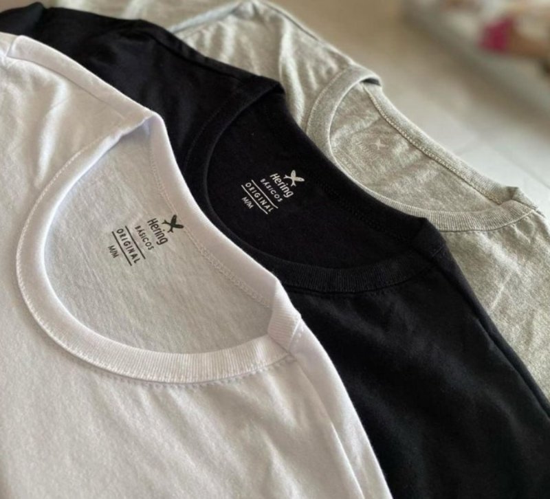 Kit Com 5 Camisetas Masculinas Básicas Hering