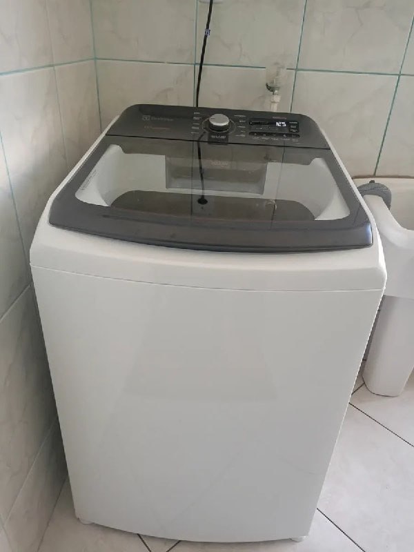 Máquina de Lavar 15kg Electrolux Premium Care com Cesto Inox, Jet&Clean e Time Control LEC15
