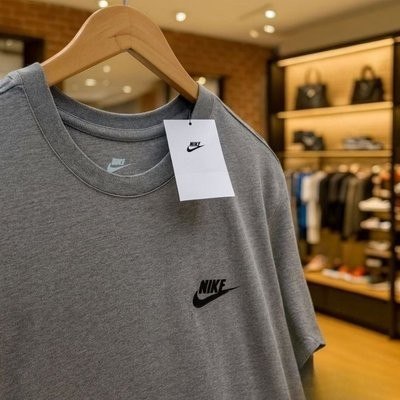 Camiseta Nike Sportswear Club Masculina