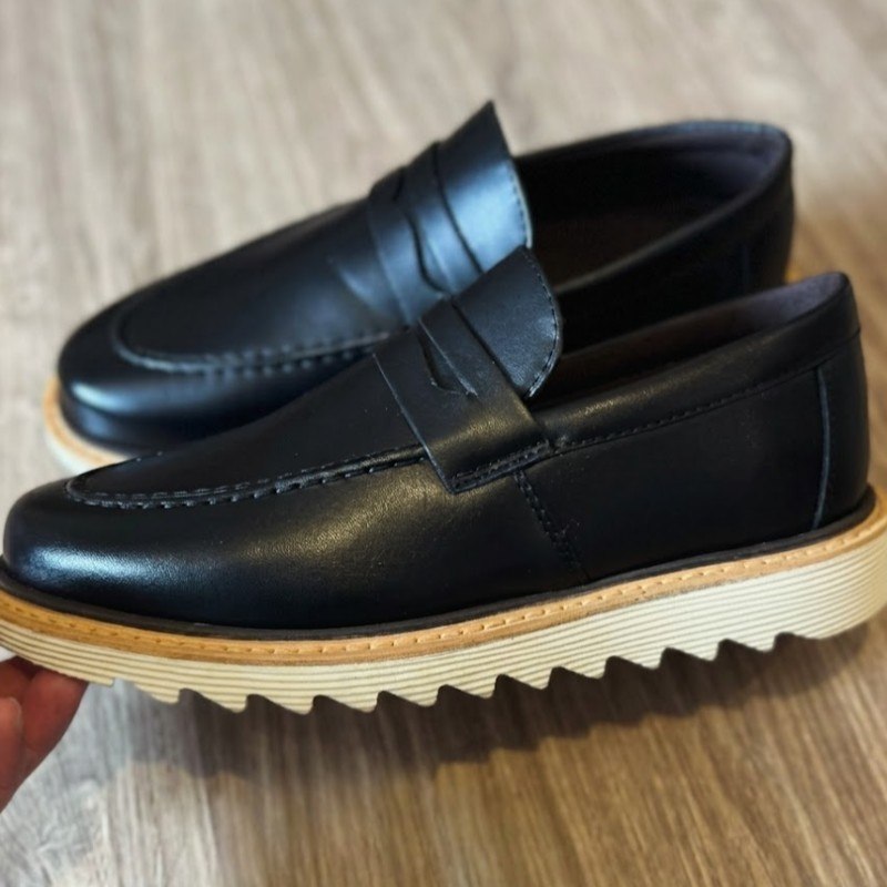 Sapato Mocassim Loafer Gugi Tratorado Conforto Premium
