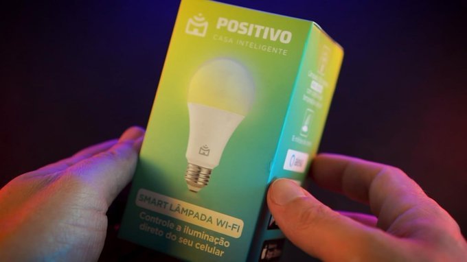 Lâmpada Inteligente Positivo 9W RGB Wi-Fi + Frete Grátis