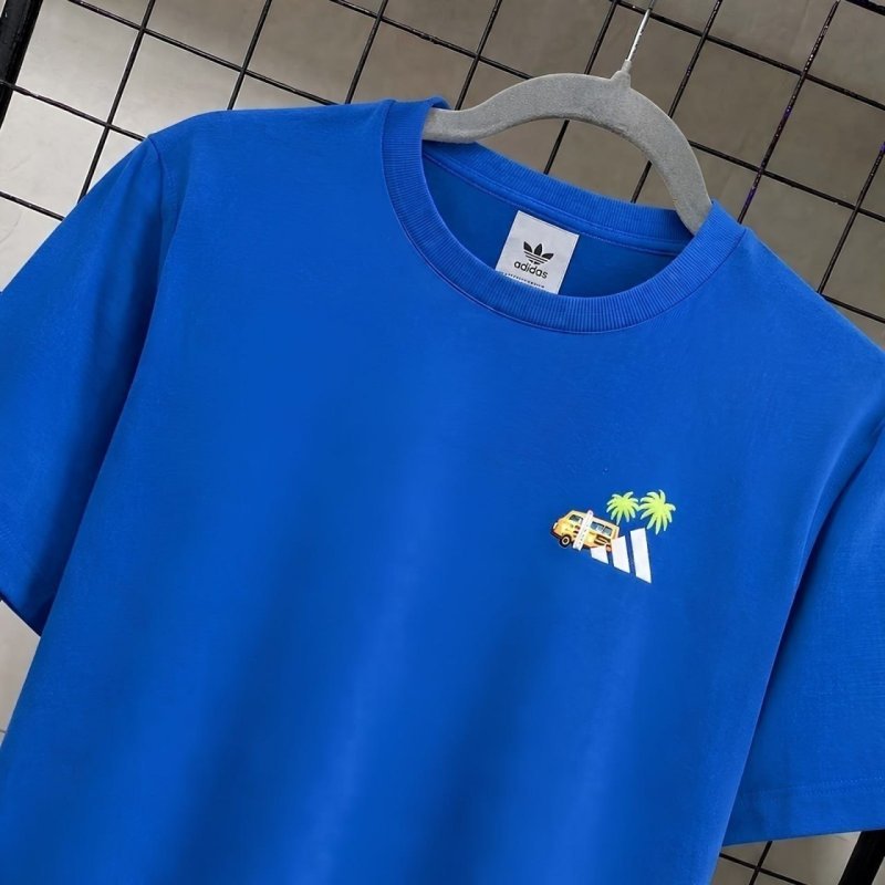 Camiseta Bordado Pequeno Estampa Surf Adidas