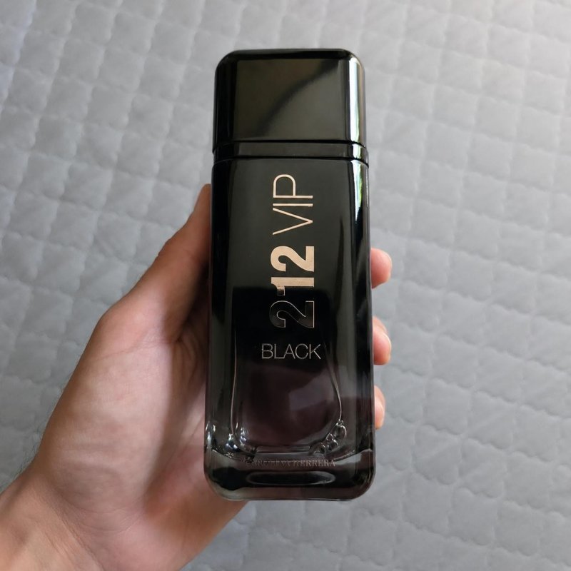 Perfume Carolina Herrera 212 VIP Black Eau de Parfum 200 ml