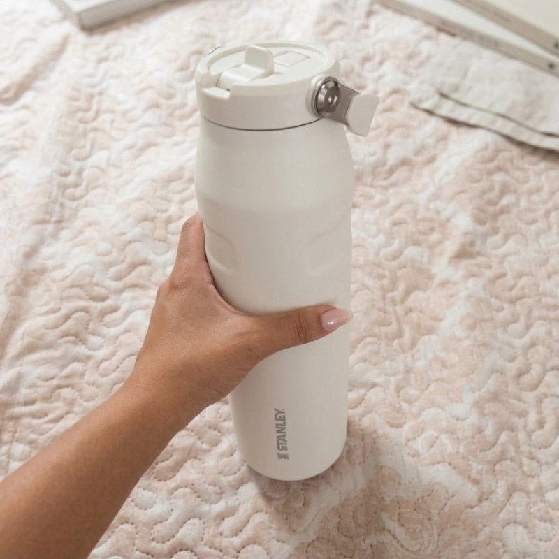 Garrafa de Água Stanley Aerolight Flip Straw Heat 1.1L