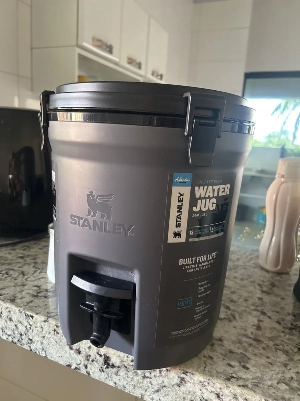 Cooler Térmico Stanley com Torneira Jug Twilight 7,5L
