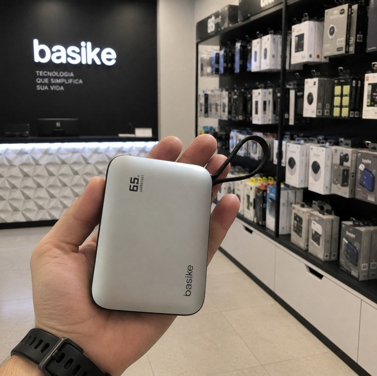 Power Bank Basike 20000mAh para Notebook e Smartphone com Cabo USB-C 65W