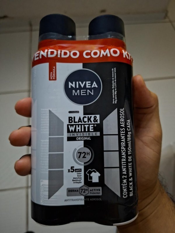 Kit NIVEA Desodorante Aerosol Men Black&White Invisible 2 Unidades + Frete Grátis
