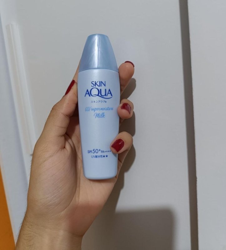 SKIN AQUA® Super Moisture Milk 40g - Protetor Solar Facial sem cor FPS50 com Ácido Hialurônico e Textura Leve