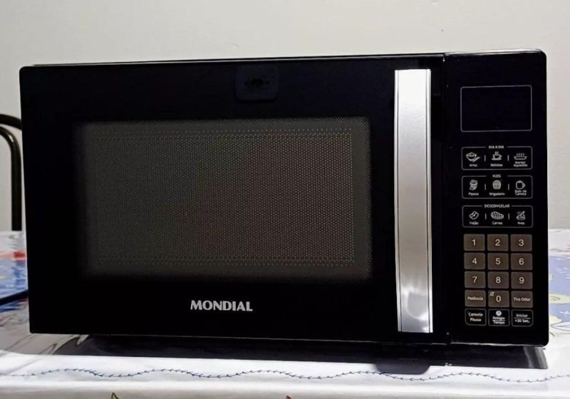 Micro-Ondas Mondial 1200W 21L