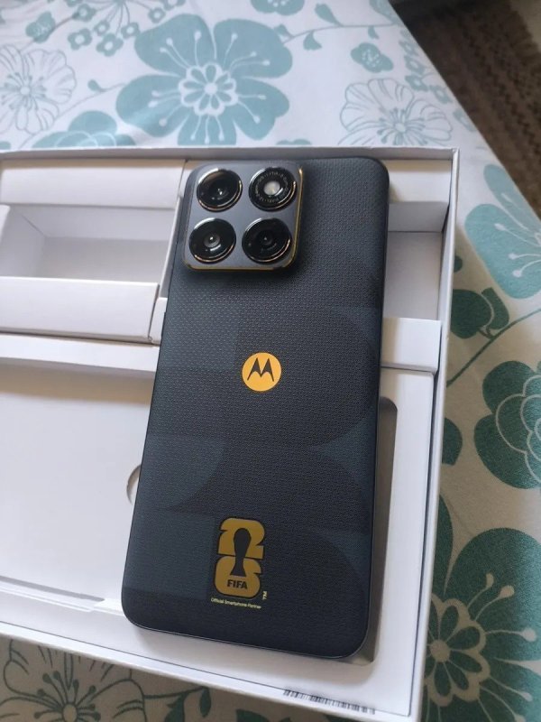 Smartphone Motorola Edge 70 Fusion 5G (256GB) + Frete Grátis