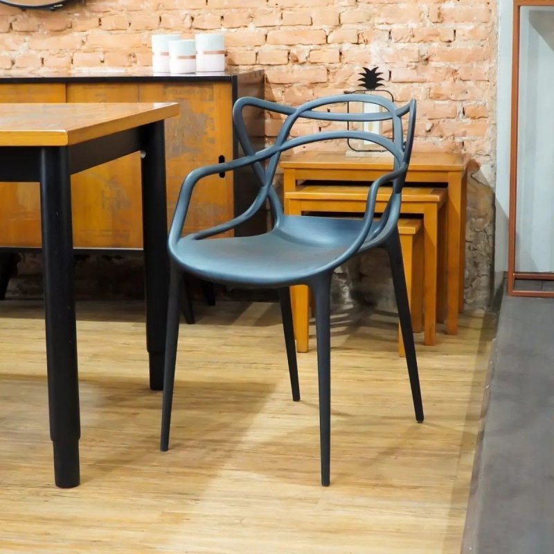 Kit 6 Cadeiras de Jantar Allegra Waw Design Empilhável em Polipropileno Preto